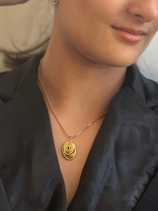 Collier Leandra